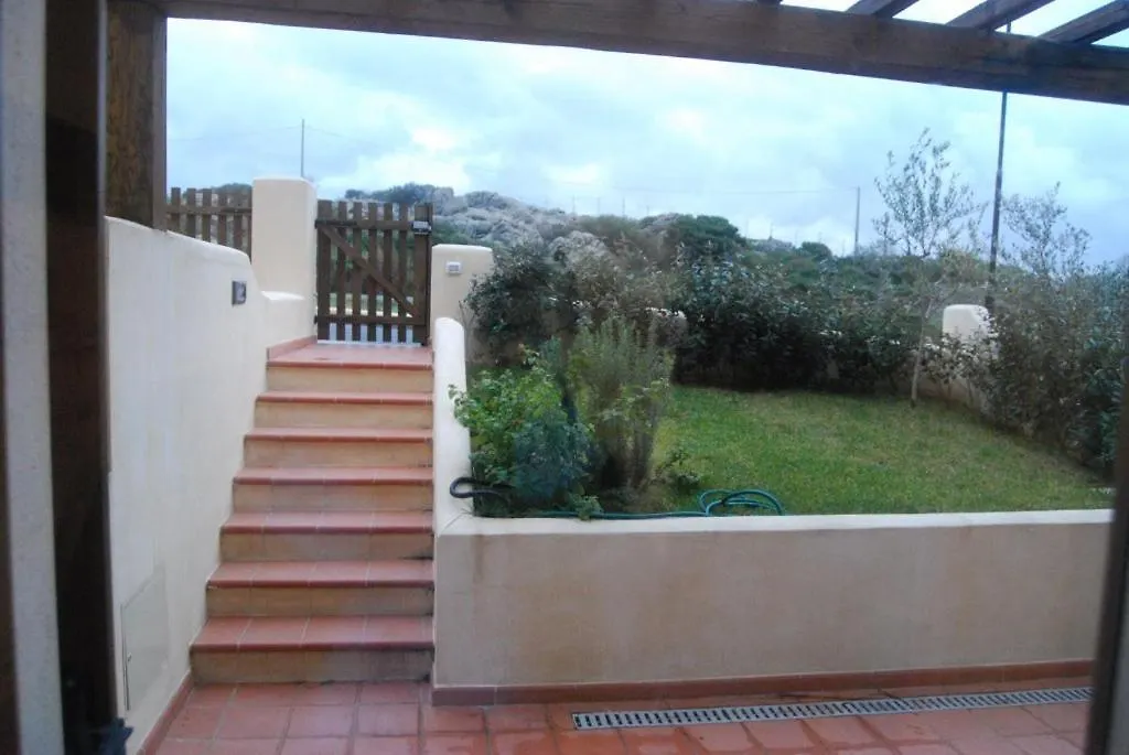 Holiday home La Casa Degli Specchi-Villetta Con Due Giardini La Maddalena
