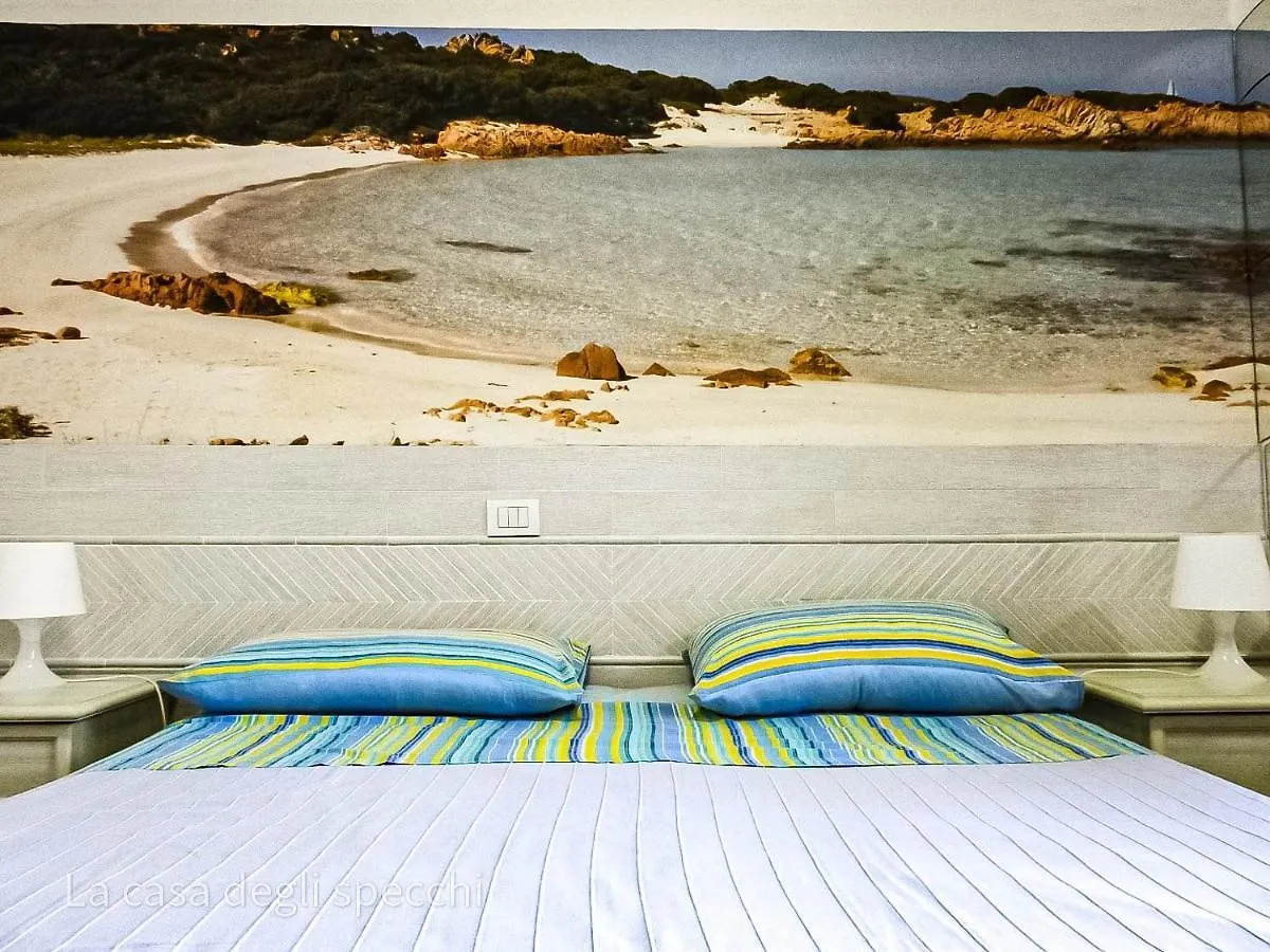 La Casa Degli Specchi-Villetta Con Due Giardini La Maddalena  Italy