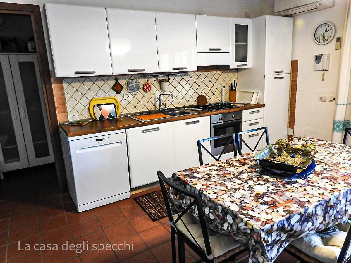 La Casa Degli Specchi-Villetta Con Due Giardini La Maddalena  0*, La Maddalena (Sassari)