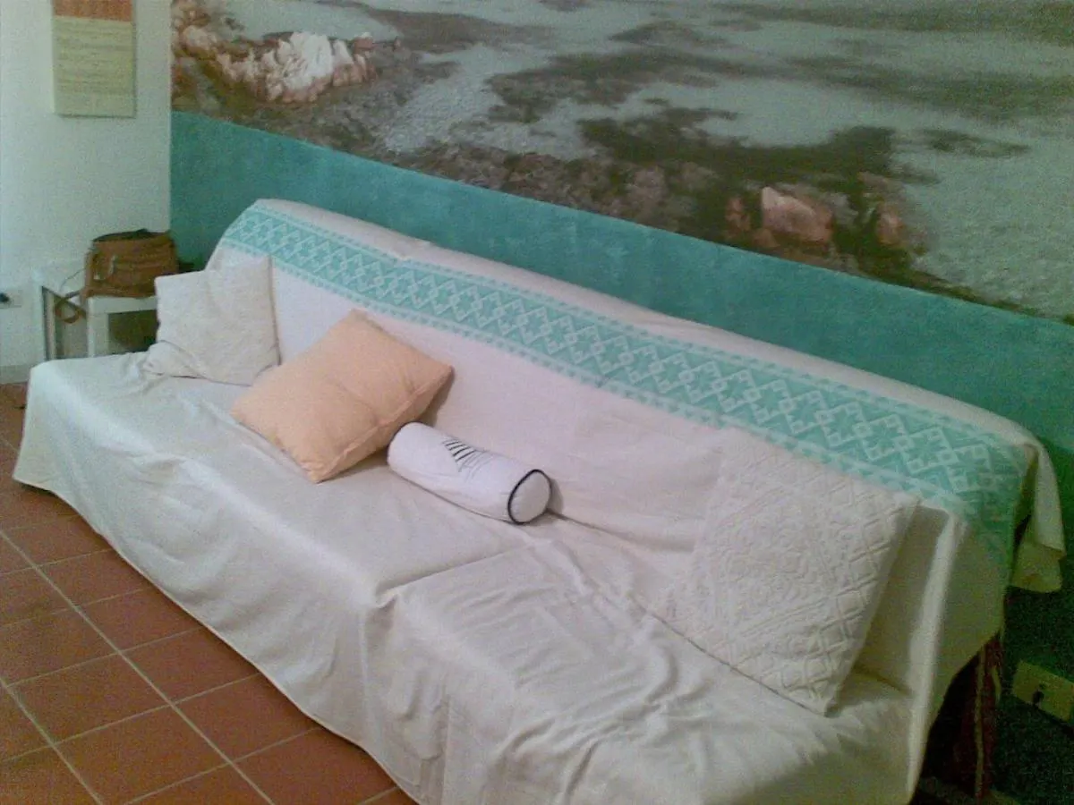 La Casa Degli Specchi-Villetta Con Due Giardini La Maddalena  Italy