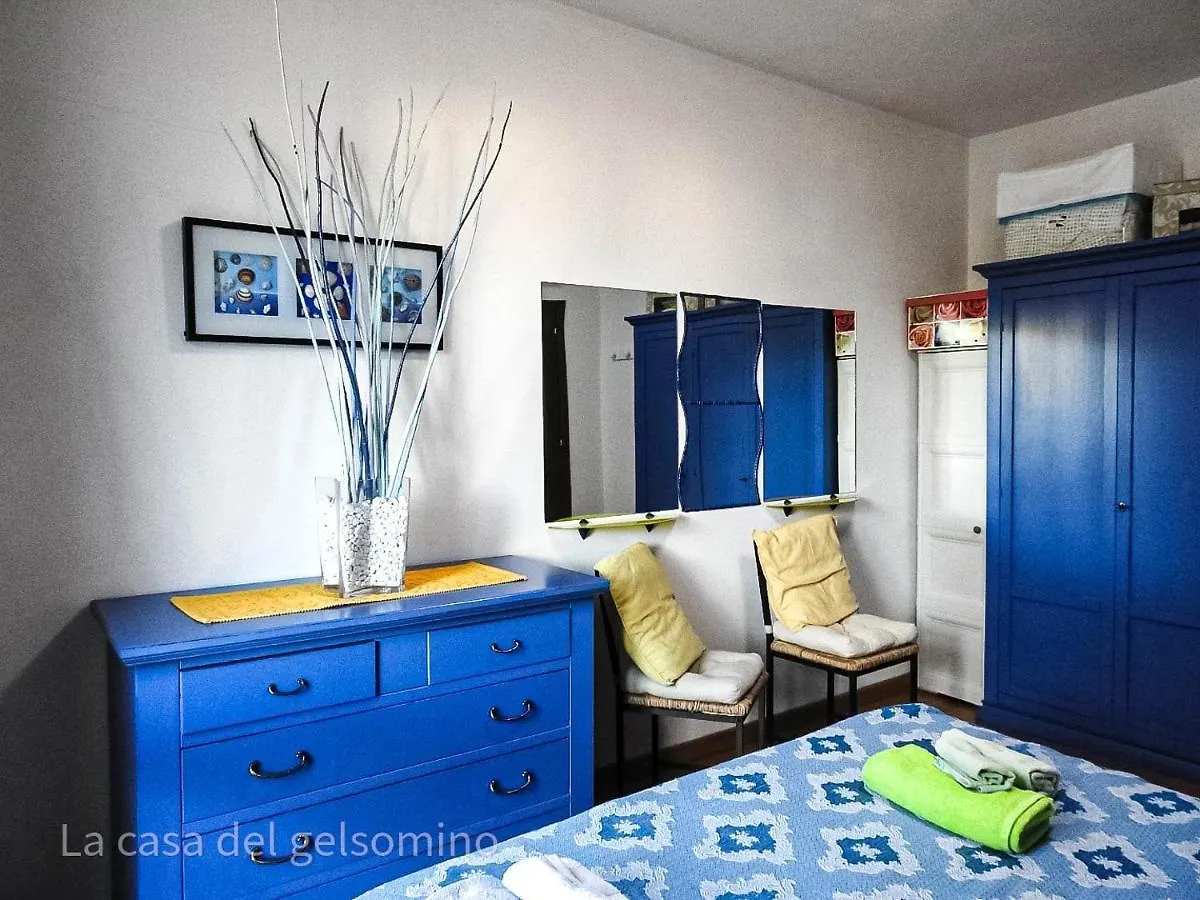 La Casa Degli Specchi-Villetta Con Due Giardini La Maddalena  Holiday home