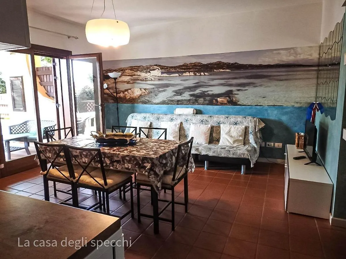 La Casa Degli Specchi-Villetta Con Due Giardini La Maddalena