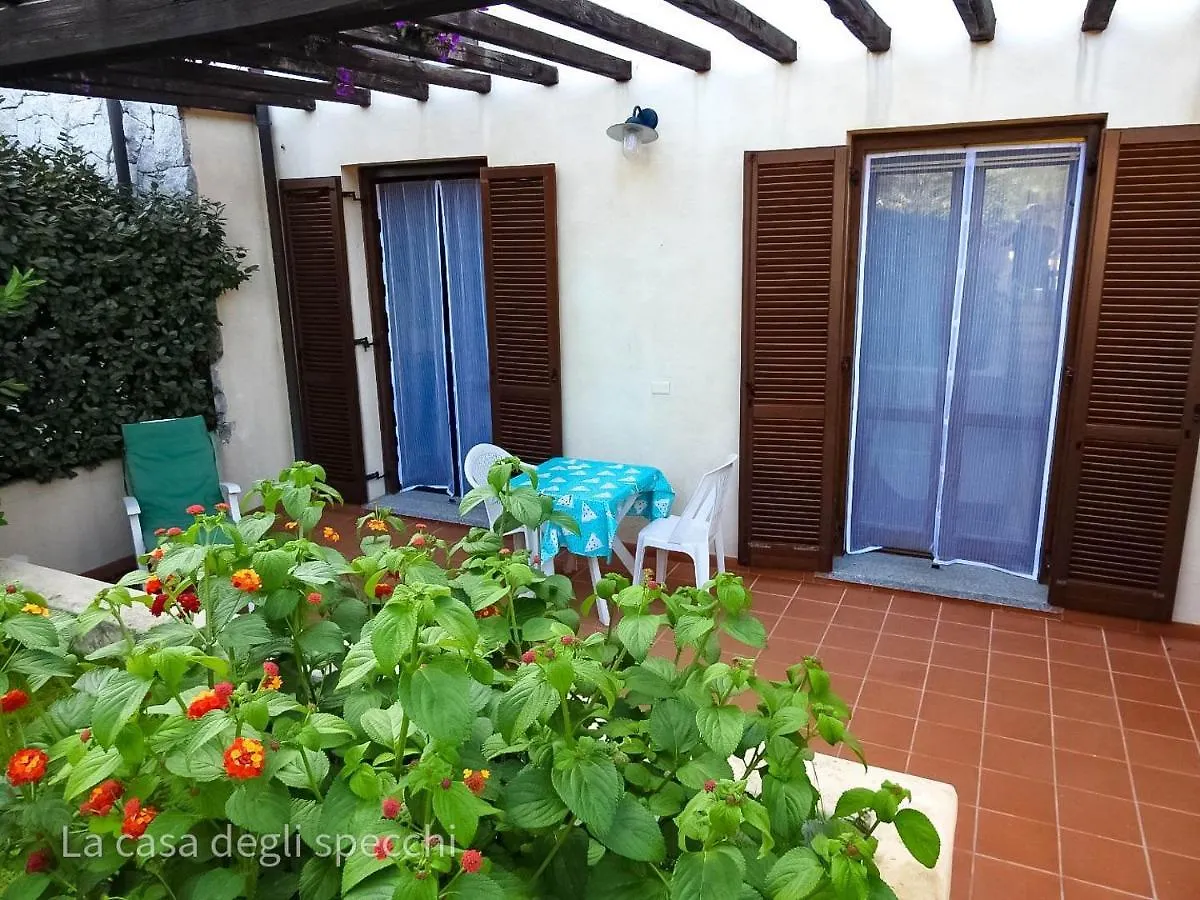 Holiday home La Casa Degli Specchi-Villetta Con Due Giardini La Maddalena  Italy